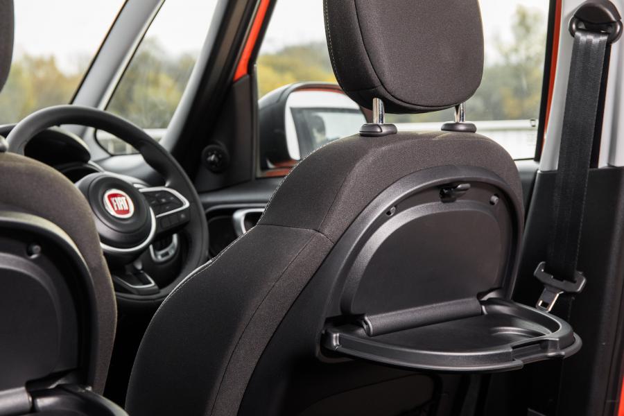 Интерьер Fiat 500L Cross (330) 2017 года  (UK) (фото 77 из 89)